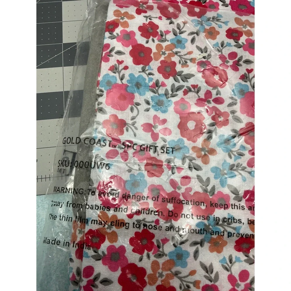 Gold Coast 5PC Kitchen Gift‎ Set Floral Oven Mitt Potholder Trivet Towels 0Q0UW6